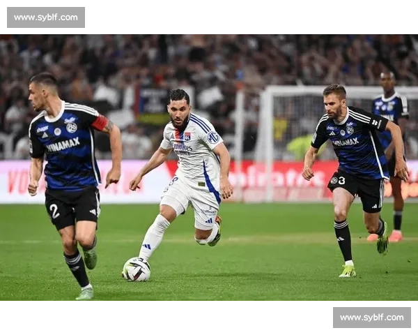 队报：热刺 2600 万镑追逐法甲神射手卡利穆恩多，雷恩谈判在即