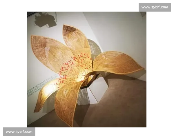 当跑鞋邂逅千年傩面：贵马赛道上演非遗时尚秀