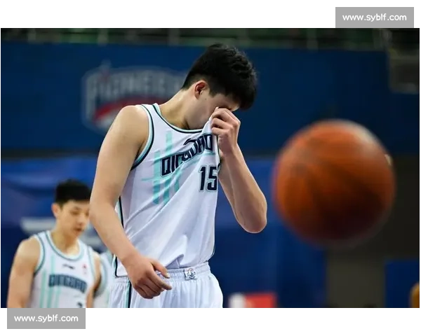 杨瀚森白衣闪耀富保罗庆功宴！湖人锋线新星助阵，四首轮秀彰显 Klutch 统治力