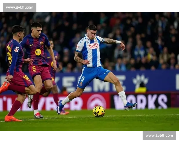 西班牙人续租罗伯托悬念升级！俱乐部坚信球员留队意愿成关键